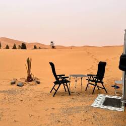 Wir stehen direkt an den Dünen