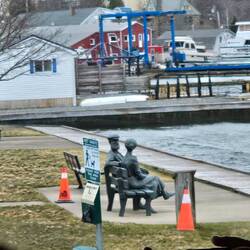 Denkmal für Bell und seine Frau in Baddeck