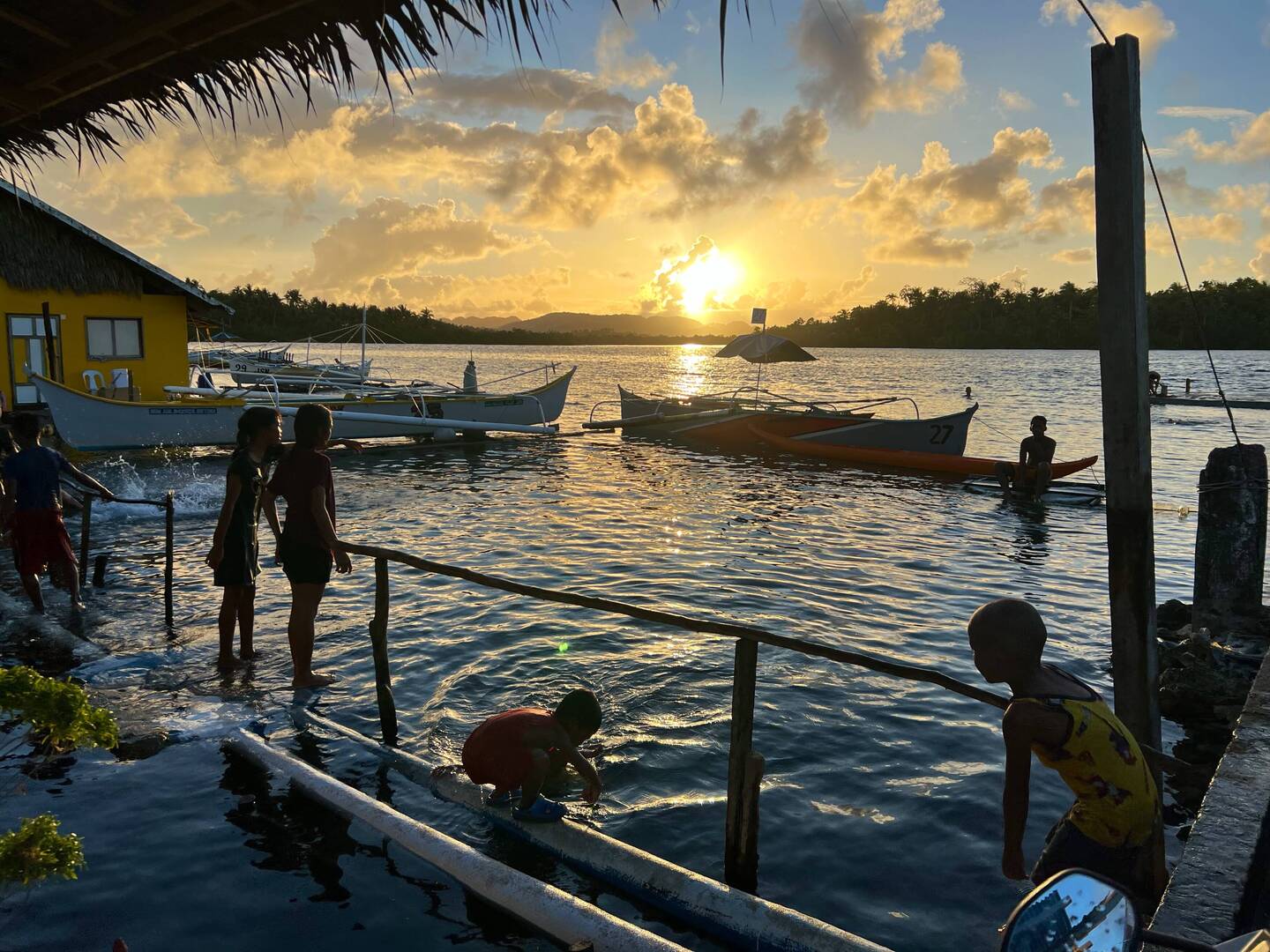 Salvacion: Wasserfront