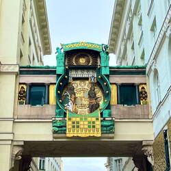 Ankeruhr, Schwedenplatz