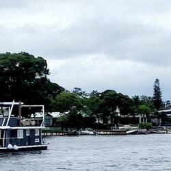 ...und manche sehr romantisch auf dem Hausboot