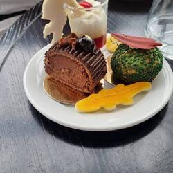 Tinkerbell is raiding my trifle.