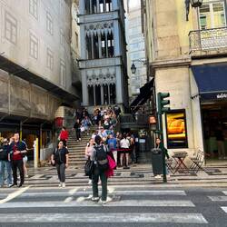 Was für ein Besucherandrang am bekannten Aufzug