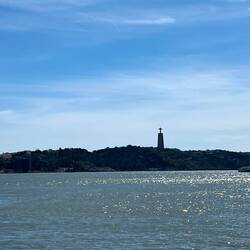 Christus Statue auf der südlichen Seite des Tejo