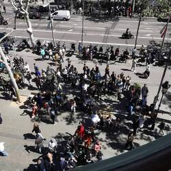 Die Touris vor dem Haus - ob sie alle wussten, dass man die Tickets vorher kaufen muss?