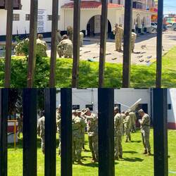 Das Militär am üben unteramderem den 8-Knoten 😊