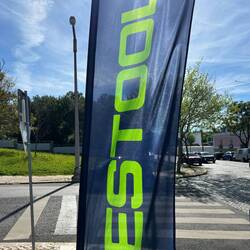 Neben den Cube Laden