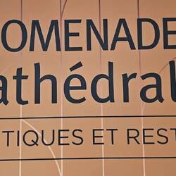 Shoppingcenter unter der Christ Church Kathedrale