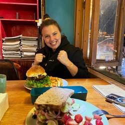 Kurze Pause von der chinesischen Schärfe