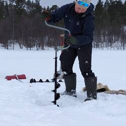 Ice drill