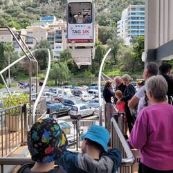 Warten auf die Seilbahn