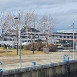 Das Schiff liegt unplanmäßig noch da