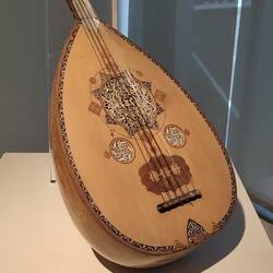 На выставке народных инструментов можно было послушать звучание многих экспонатов. Звучали волшебно