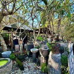 Tontöpfe so weit das Auge reicht