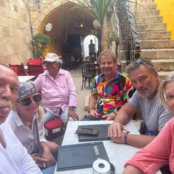 3 Be Happy, Viking & Ahora hatten den Winter in der selben Marina gelegen