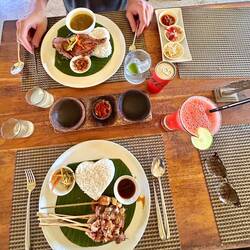 Satay Mix und Duck Spezialität des Hauses 😁