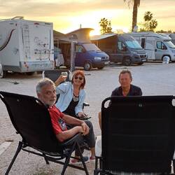 Mit Rosi und Anton einen schönen Abend verbracht und einen sehr guten Wein getrunken