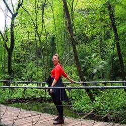 Wanderung am Fluss entlang