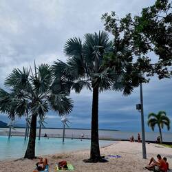 ...mit Sandstrand...