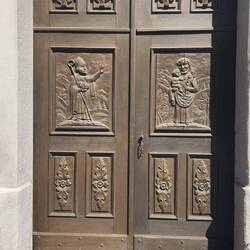 The front door at San Lorenzo church. Saint Christopher is on the right