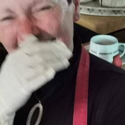 aber zum Glück kann da jemand über sich selber lachen