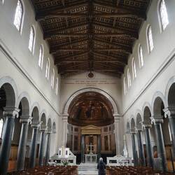 Die Friedenskirche von innen