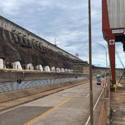 Wir sind ganz kurz in Paraguay, bevor wir wieder zurück über die Brücke fahren.