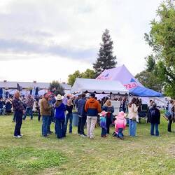 Warteschlange am Verkauf 💪🏻😳