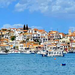 Poros Insel mit gleichnamiger Stadt