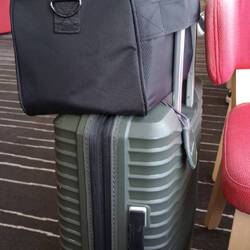 I don't think I have EVER traveled with 9.3kg - I booked 14kg carryon but panicked!
