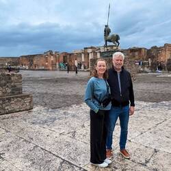 Richard erases the other people!