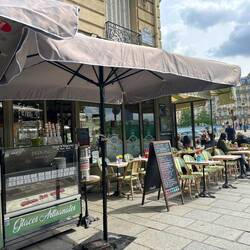 Don't think about eating here, 2.5 euro for a bottle of water
