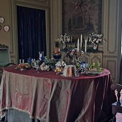 Tavola apparecchiata per la Bella & la Bestia