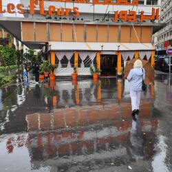 Les Fleurs Restaurant