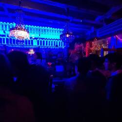 Bar à la rencontre des étudiants italiens