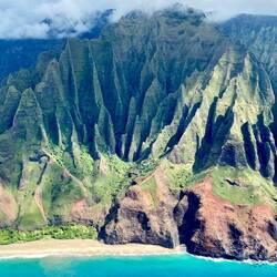 Da ist sie in voller Schönheit