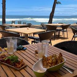 Poke und Fish&Chips mit Meerblick