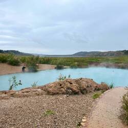 Die Thermalquelle hingegen ist vogelfrei und..