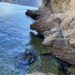 Rock formation at edge of the whalf in Momorangi Bay.