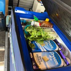 Unser Kühlschrank ist wieder gefüllt