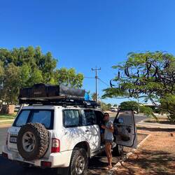 Wir bauen es direkt am Straßenrand ein