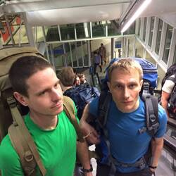 Rayk 18 und Steffen 19 auf dem Weg zur Klassenfahrt...