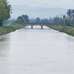 Recrossing Canali Cavour