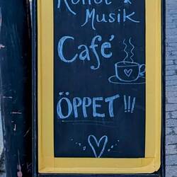 ENFIN un café ouvert 😁