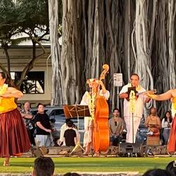 Die kostenlose Hula Vorführung