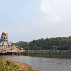 Dragon pier