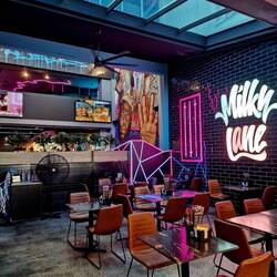 Milky Lane, seit 2016 das Erlebnisrestaurant mit den grössten Burger und Dessert's