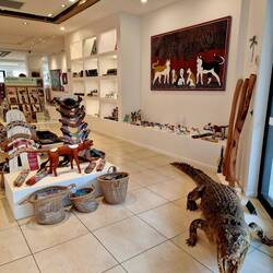 Im Aboriginal Store, das Krokodil überall sehr present...