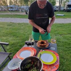 Zum ersten Mal draußen essen