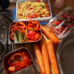 Vorbereitungen für die Überfahrt laufen 👌🏾🫑🍅🥕🥒